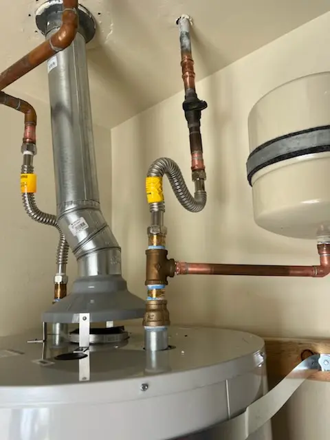 Water heater installation and plumbing repair in Detroit